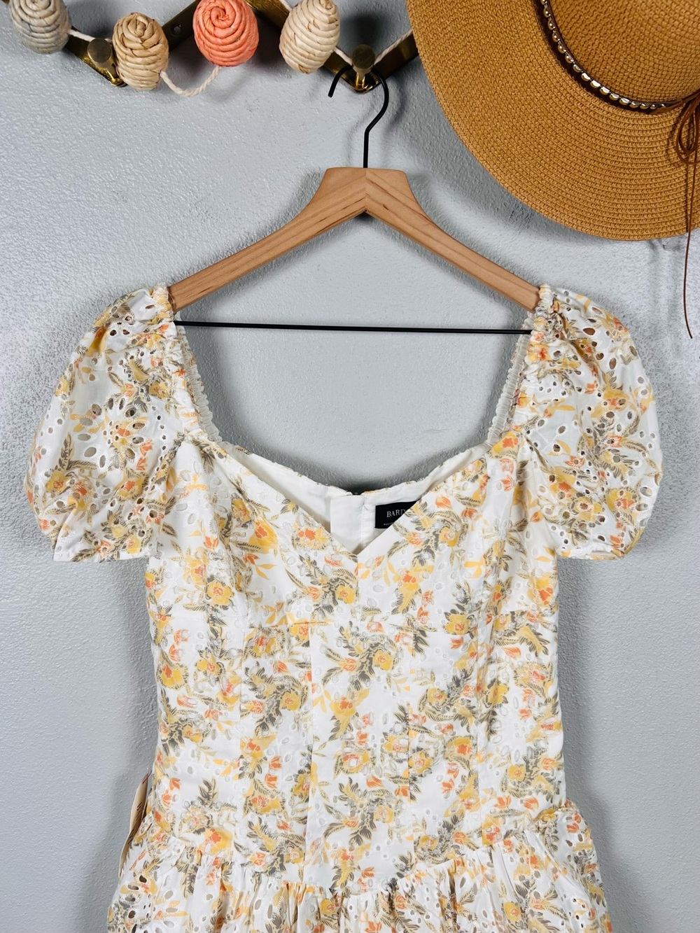 NWT Bardot Broderie Anglaise Eyelet Lace Ruffle Minidress In Tropical Size 8 - Picture 3 of 8